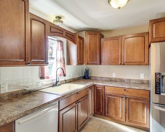 Cozy Ulysses Vacation Rental with Fenced Yard! - Ulysses - Cocina