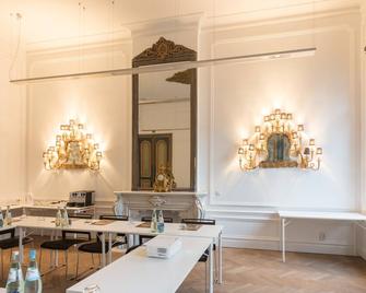 Hotel Gravensteen - גאנט - מסעדה