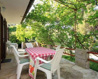 Apartments by the sea Mudri Dolac, Hvar - 118 - Stari Grad - Innenhof