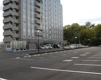 Hotel Route-Inn Nabari - Nabari - Parking