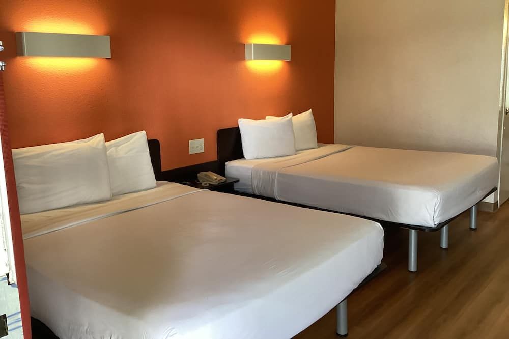 Motel 6 Oakland Embarcadero - Oakland - Bedroom