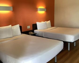 Motel 6 Oakland Embarcadero - Oakland - Habitación