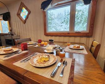 La Maison Conteneur - Amos - Essbereich