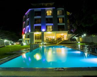 Kilimanjaro Wonders Hotel - Moshi - Piscina