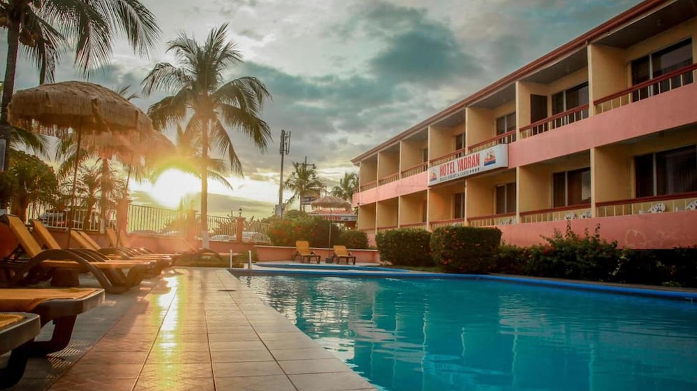 Hotel Yadran Beach Resort