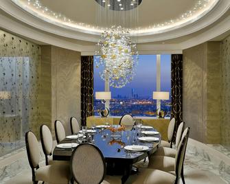 Hilton Riyadh Hotel & Residences - Thủ Đô Riyadh - Phòng ngủ