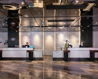 Hampton by Hilton Nanchang Chaoyang Center - Nanchang - Recepció