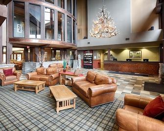Look No Further! Free Parking, Pets are Welcome, Minutes from Kidsports Park! - Kalispell - Lounge