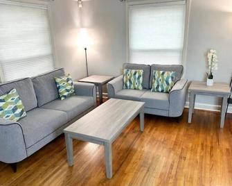 Beautiful Home 5 Mins From Msp Airport & Moa - Minneapolis