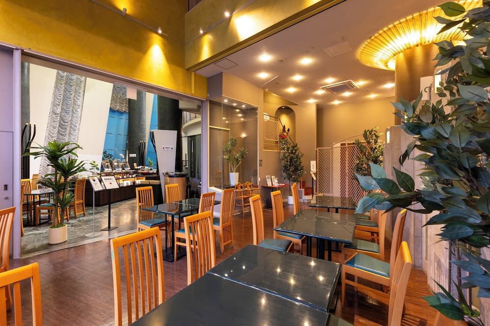 Apa Hotel Kanazawa Nishi - קאנאזוואה - מסעדה