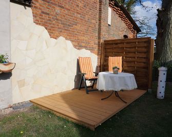 Apartment to the old blacksmith - Neustadt Glewe - Patio