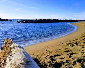 B&B Isola - Fiumicino - Praia