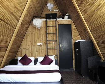 Beyond Stay Ananhyam Resort Sattal - Bhimtal - Schlafzimmer