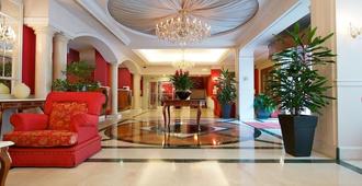 Mercure Parma Stendhal - Πάρμα - Σαλόνι ξενοδοχείου