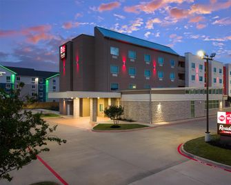 Best Western Plus Executive Residency Baytown - Baytown - Bygning