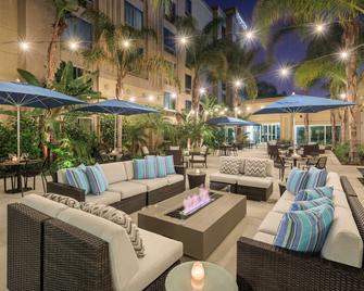 DoubleTree by Hilton Los Angeles Commerce - Commerce - Patio