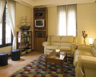 Hostal Restaurante Boccalino - León - Living room