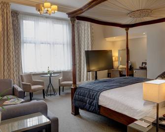 Crown & Mitre Hotel - Carlisle - Schlafzimmer