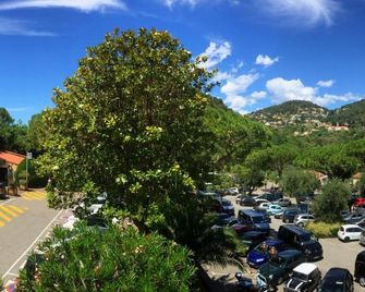 Hotel Arc En Ciel - Eze