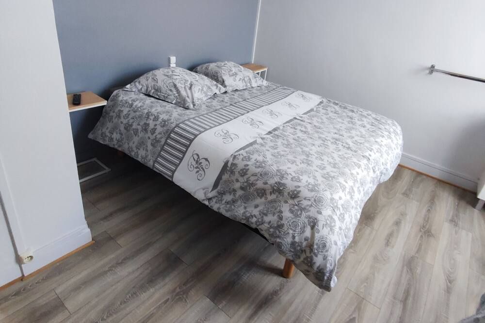 Hotel Au Bon Coin - Colleville - Schlafzimmer