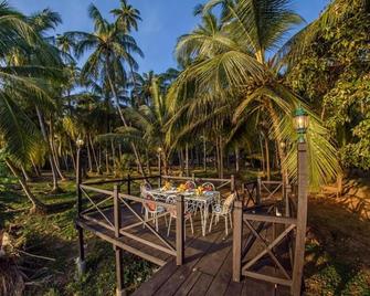 Saffronstays Suvarna Sangam Udupi - Udupi - Patio