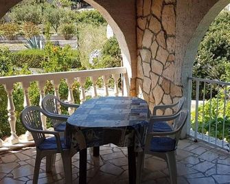 Apartments Katarina - Vis - Balkon