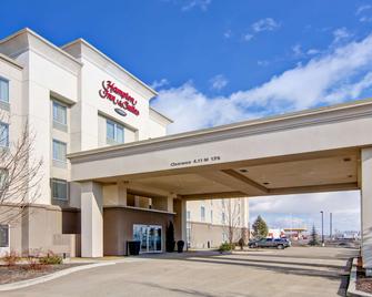 Hampton Inn and Suites by Hilton Red Deer - רד דיר