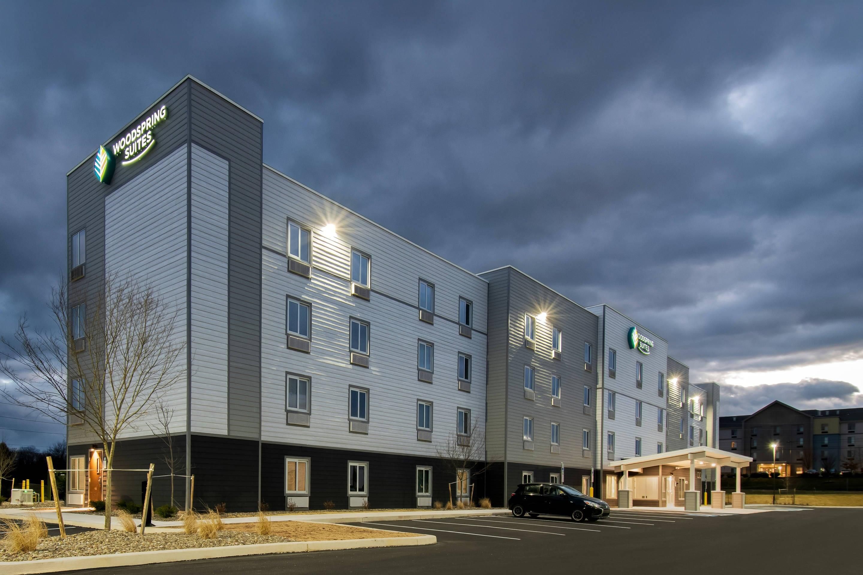 Woodspring Suites Harrisburg Carlisle - Carlisle - Будівля