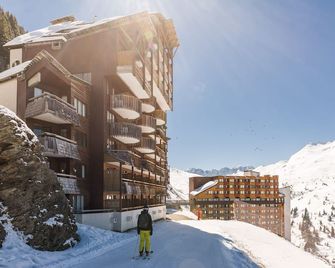 Résidence Pierre & Vacances Antarès - Morzine - Building