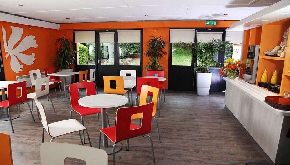 The Crossway Hotel, Part of AG Collection