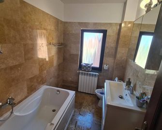 Ole Apartment 120 SQM - Aut. Ministry of Tourism - Spacious and Serene Space - Timisoara