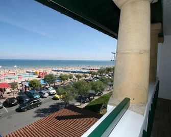 Hotel Lafon - Hendaye - Balcony