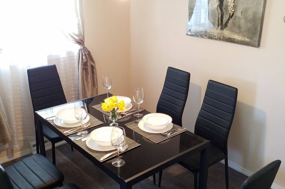 Yellow Pine House, 3 Bedroom King-Queen - Cut Bank - Dining room