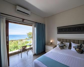 La Cecile Hotel And Cafe - Labuan Bajo - Κρεβατοκάμαρα