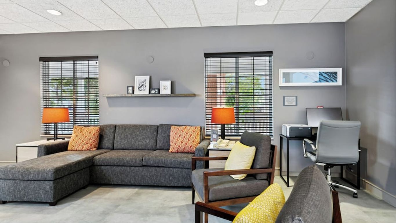 Country Inn & Suites by Radisson, Covington, LA