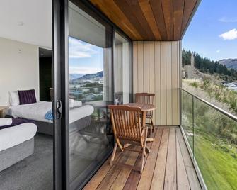 Falcon's View Queenstown - Queenstown - Balcony