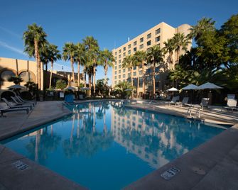 DoubleTree by Hilton Tucson- Reid Park - Tucson - Piscină