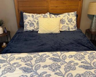 Cozy 1 bedroom in Vintage Ionia - Ionia - Bedroom
