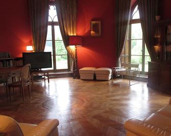 Chateau De Vauloge - Fercé-sur-Sarthe - Sala de estar