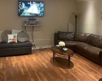 Port Severn Rockcliffe Retreat - Penetanguishene - Sala de estar