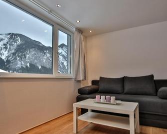 Arlberg Kristall Appartements - Dalaas - Living room