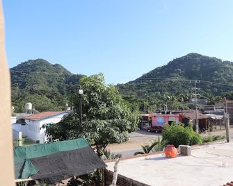 Bungalows Casa Blanca - La Manzanilla - Outdoor view