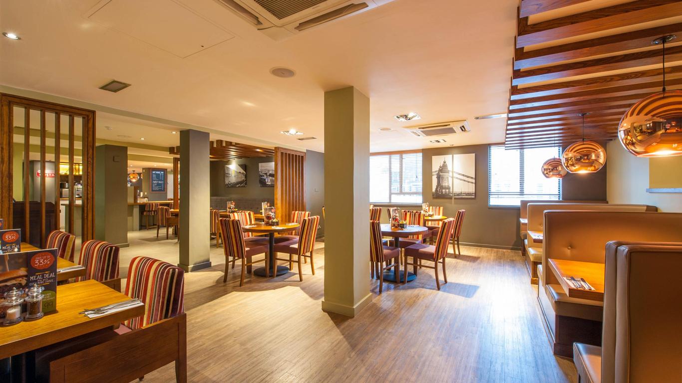 Premier Inn London Hammersmith (Ravenscourt Park)