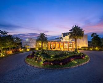 Aston Bogor Hotel and Resort - Bogor - Building