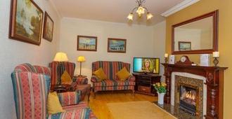 Ashville House - Killarney - Living room