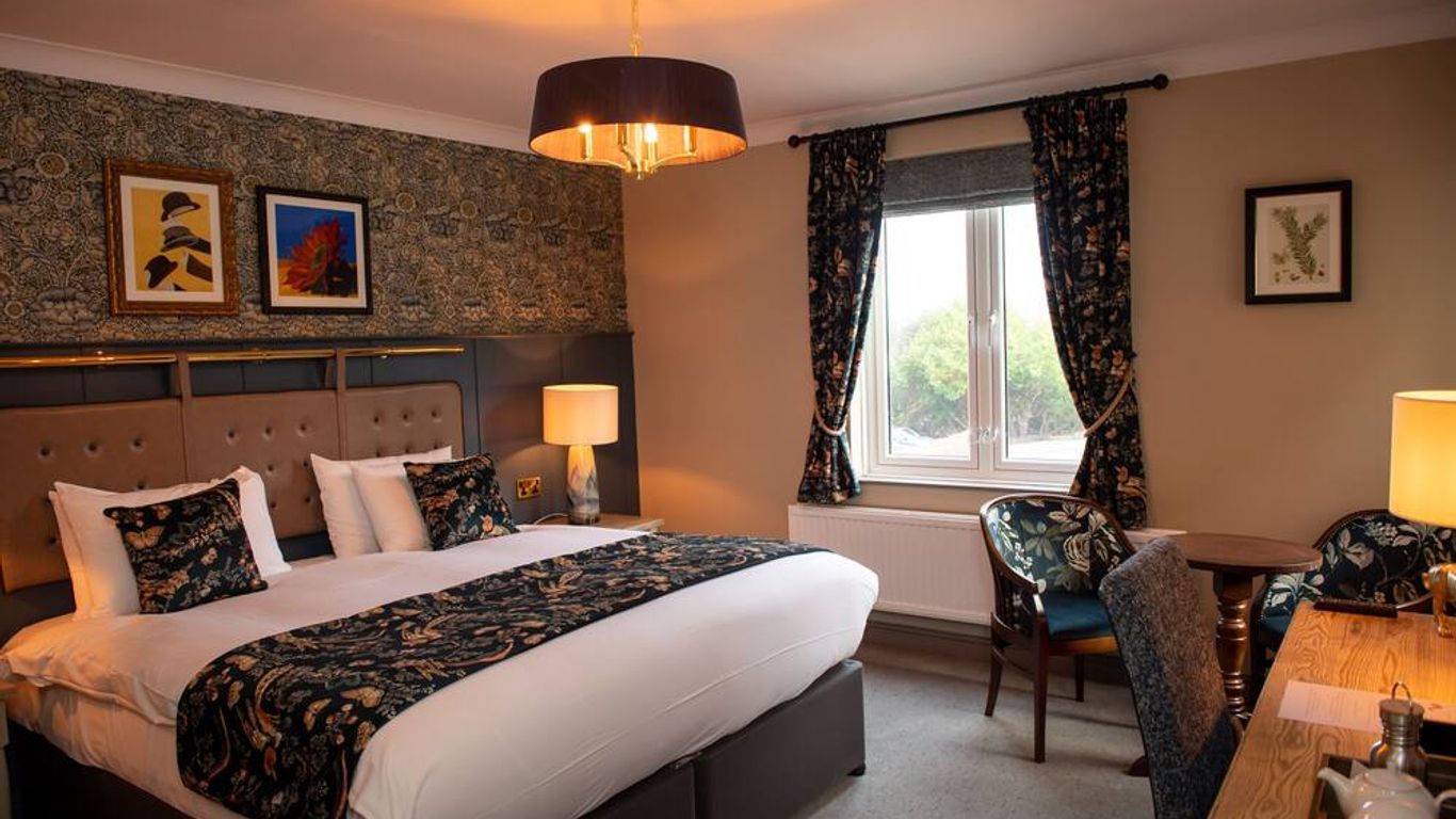 The Red Lion Inn by Chef & Brewer Collection