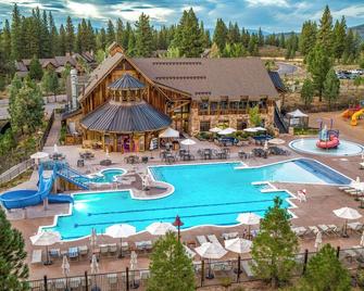 The Cottages - Ski Shuttle, Ski Valet, Mountaintop Dining - 3-Bedroom - Truckee - Pool