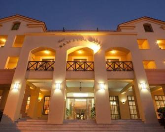 Samaina Inn - Karlovasi - Bygning