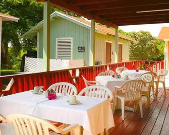 Deluxe Queen Studio, Nathan's Lodge, Andros Resort - Kemps Bay - Restaurante