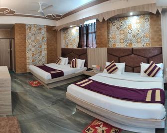 Hotel Sunshine - Katra - Habitación
